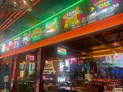 -Famous肥猫墨西哥音乐餐吧(五棵松华熙LIVE店)