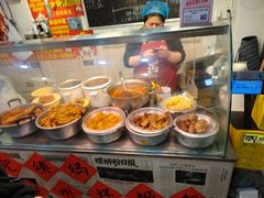 -柳州肥姨妈大骨螺蛳粉(东靖路店)