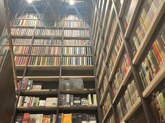 -钟书阁(群光广场店)