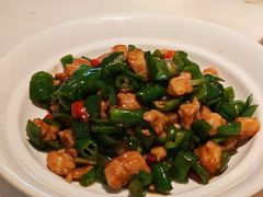 辣椒炒鸡丁-小菜园新徽菜(连云港海州吾悦店)