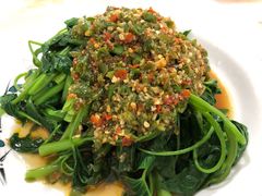 剁椒藤菜-洪霞餐馆