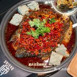 广州探店｜板砖豆花烤鱼，我来啦‼️