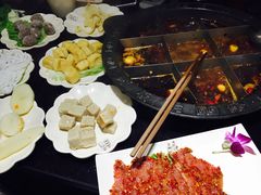 -宽板凳老灶火锅(簋街店)