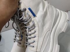 -京伟修鞋洗鞋奢侈品皮具护理店