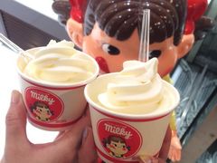 Milky&nbsp;Ice&nbsp;Cream-不二家(数寄屋橋店)