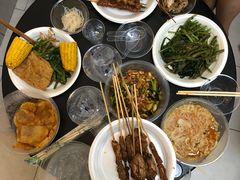 -覃记海鲜美食餐厅