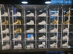 -Air Jordan(世贸天阶店)