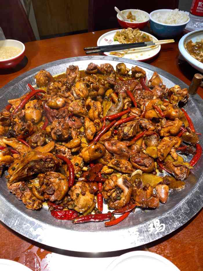 广合草鸡(燕山新居店)-"中午和小伙伴们一起聚餐,选择了这里还是.