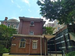 -香港大学