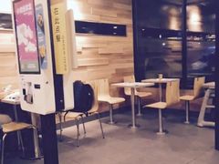 -麦当劳(青岛大学店)