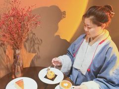 -Fridi Patisserie Cafe