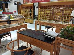-宝丽眼镜(湖墅店)