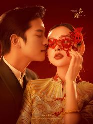 -雪中彩影婚纱摄影·微光艺术中心