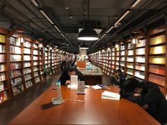 店内环境-新华书店(印象城店)