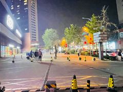-百年港湾奥特莱斯(香炉礁店)