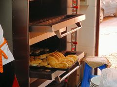 面包甜点陈列柜-隆盛园火勺馄饨面(十一纬路店)