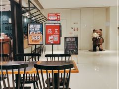 等位区-金翠河烧鹅餐厅(解放碑时代广场店)