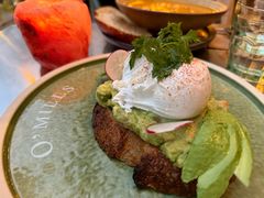 牛油果温泉蛋吐司-O'mills Sourdough Bakery&Bistro(永嘉路店)