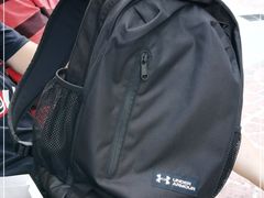 -UNDER ARMOUR(八达岭奥莱店)