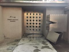 -穹六人间 people 6(岳阳路店)