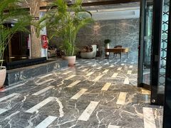 -弘安丽水温泉酒店