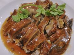 东升炖特色酸梅鸭-品泉餐厅·大盆鱼·走地鸡