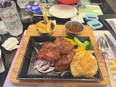 -伯顿西餐厅(厚街香榭丽店)
