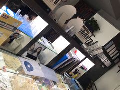 -视野联行眼镜蔡司·依视路官方授权店(顺城店)