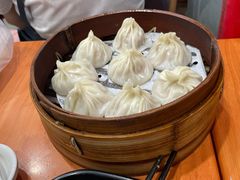 -莱莱小笼·乔艾