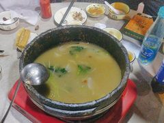 -墨脱石锅椰子鸡•香草鸭•东山羊(大东海店)