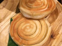 摩登粑粑-云海肴·汽锅鸡·云南菜(天山百盛优客店)