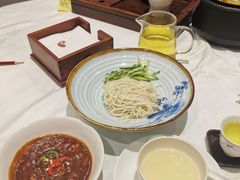 炸酱捞淮山面-白天鹅宾馆-宏图府餐厅
