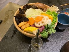 -湊湊火锅·茶憩(打浦桥日月光店)