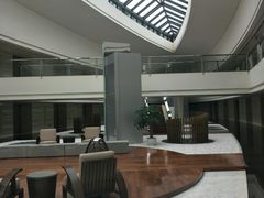 -上海滴水湖皇冠假日酒店