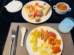 -唐拉雅秀酒店-西锦汇空中BBQ·思创餐厅