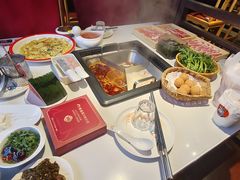 -东道煮牛肉火锅(重庆路店)