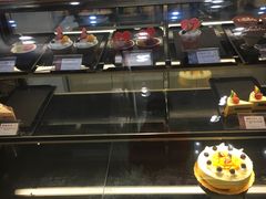 面包甜点陈列柜-苹果花园(襄阳南路店)
