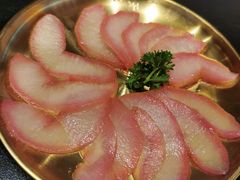 红酒雪梨-闻老头·菊花炭烤肉(佛山首店)