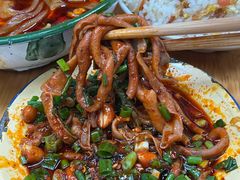 -拈签一笑黄牛肉辣卤串串