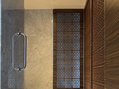 -上海虹桥西郊假日酒店