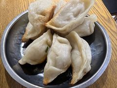 -黄阿姨锅贴大王(万航渡路店)