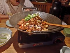 -沅江水·湖南家宴(南村万博长隆商圈店)