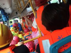 -安吉龙王山峡谷漂流