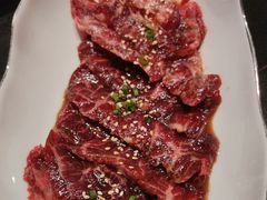 -山川小町·极番烧肉(新地假日广场店)