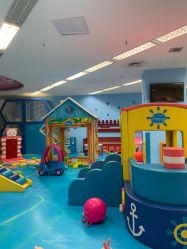 -孩子王童乐园(西安盛龙店)