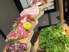 -山川小町·极番烧肉(新地假日广场店)