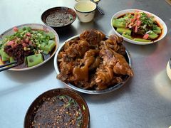 -青岩季姨妈卤猪脚店