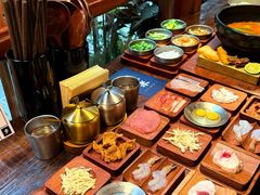 -银米·云南传统过桥米线(双廊黑金冠店)