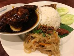 娘惹炸鸡套饭-小槟城美食馆