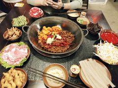 -渝井巷重庆老火锅(沈阳吉祥店)